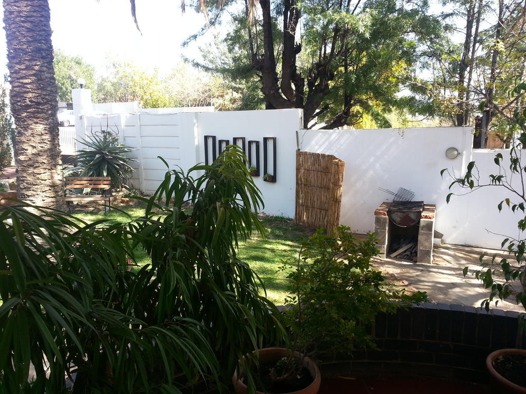 Rivendell Hotel Windhoek Exterior foto